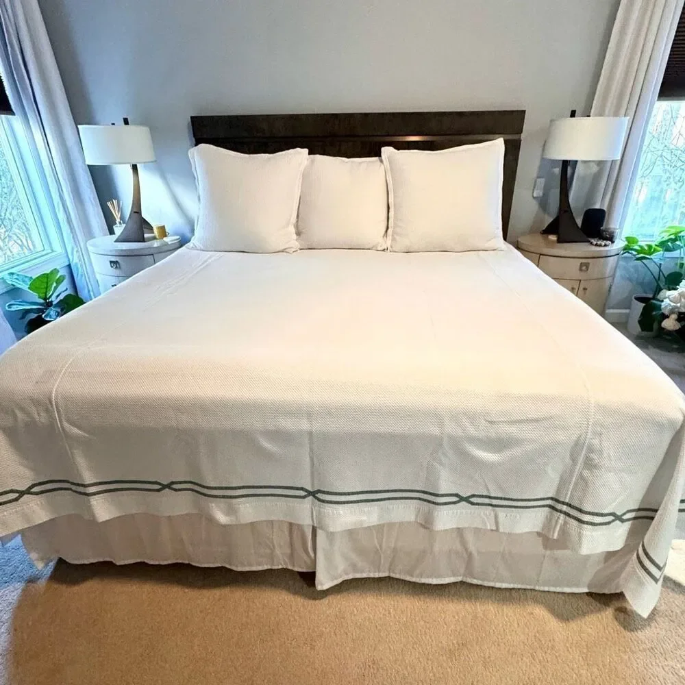 Legacy Home Fine Linens White/Seafoam King Coverlet